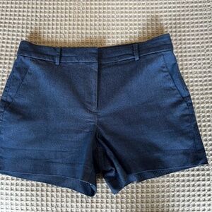 LOFT Riviera Shorts in Refined Denim | Size 6